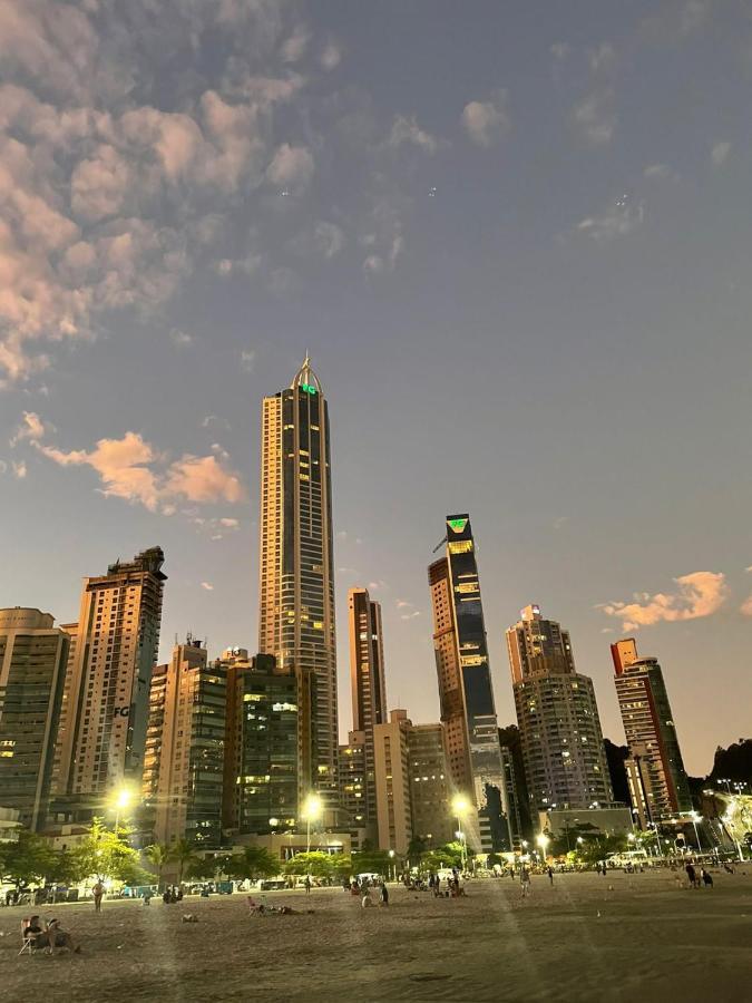 Apartamento Com Vista Para O Mar Na Av Atlantica Em Balneário Camboriú Extérieur photo